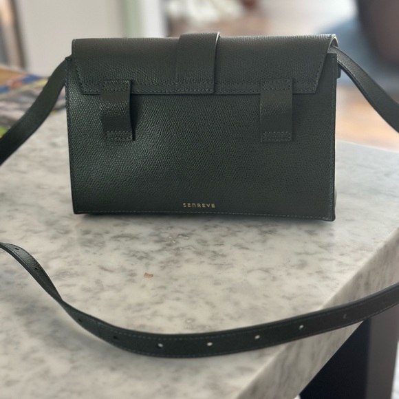 Aria belt bag from Senreve - forest green in color - Picture 2 of 8